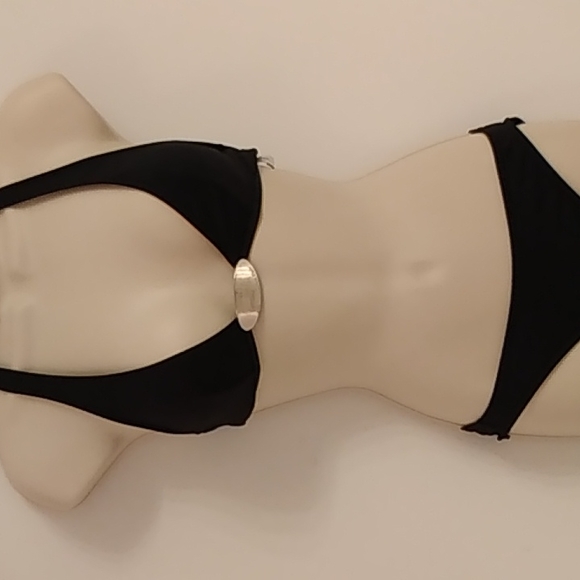 Calvin Klein Bikini Top with Black, low-rise, full Bottom - Picture 1 of 5